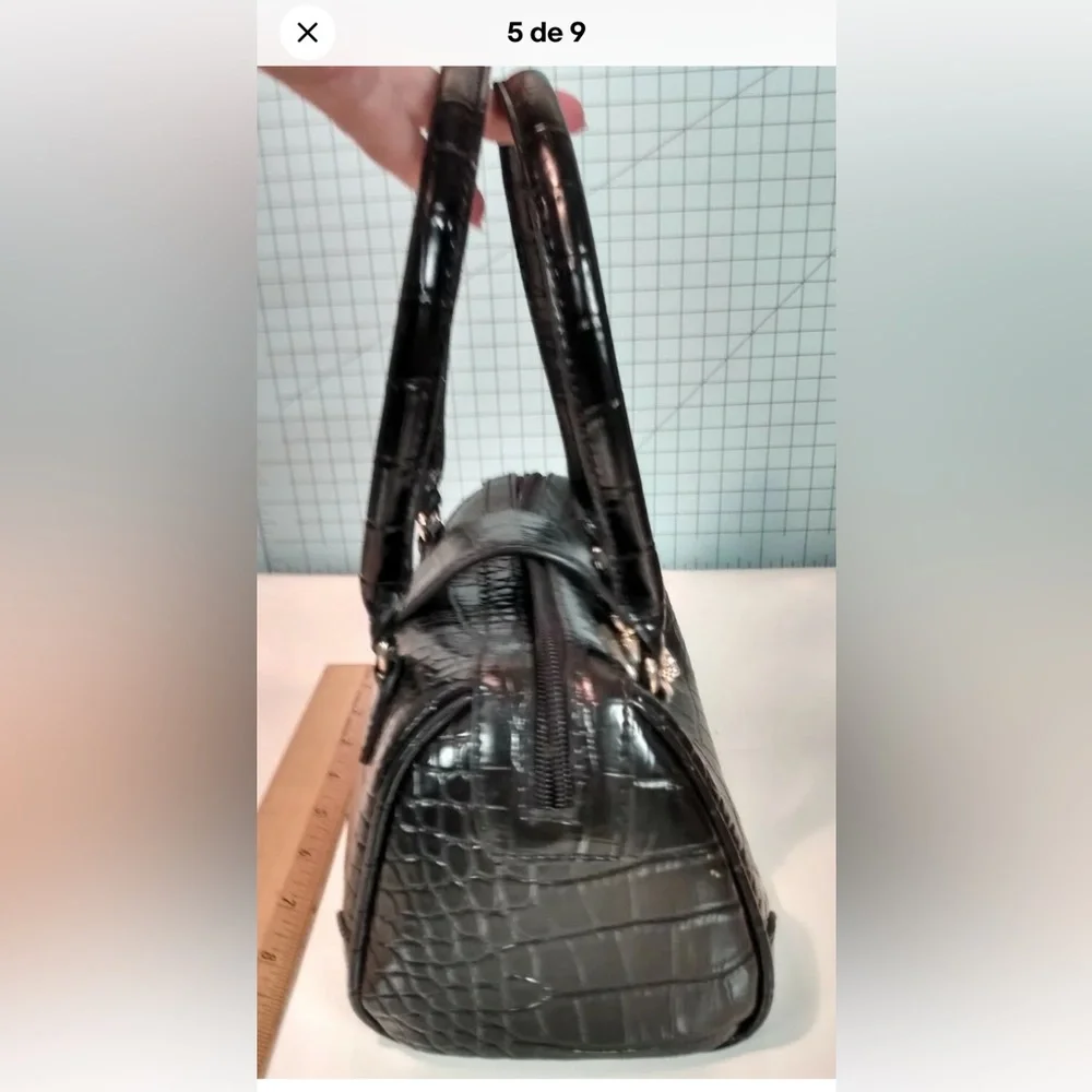 Liz Claiborne Black Faux Leather Faux Crocodile/Alligator Purse Handbag